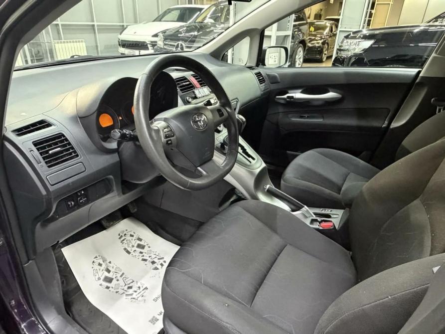 Toyota Auris I Рестайлинг Красноярск  - изображение 9