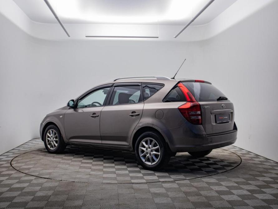 Kia Ceed I Москва  - изображение 8