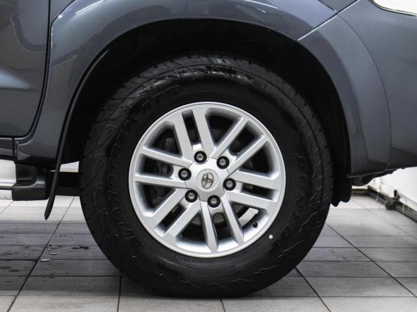Toyota Hilux VII Рестайлинг с пробегом 2012 года, цена 2 189 000 рублей, 268196 км, пикап, Автокод Объявления