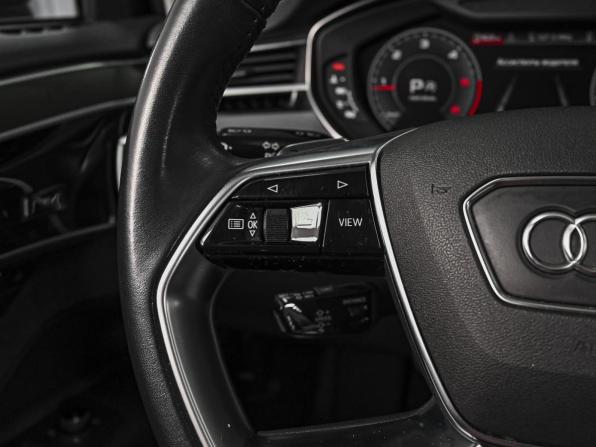 Audi A8 IV (D5) с пробегом 2019 года, цена 6 350 000 рублей, 94303 км, седан, Автокод Объявления