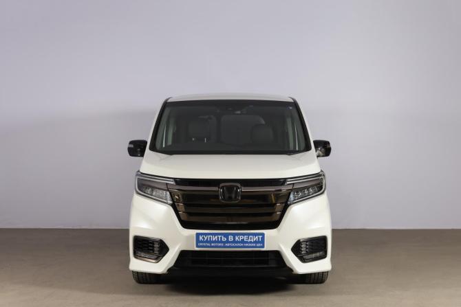 Honda Stepwgn V Рестайлинг с пробегом 2019 года, цена 2 489 000 рублей, 74121 км, минивэн, Автокод Объявления