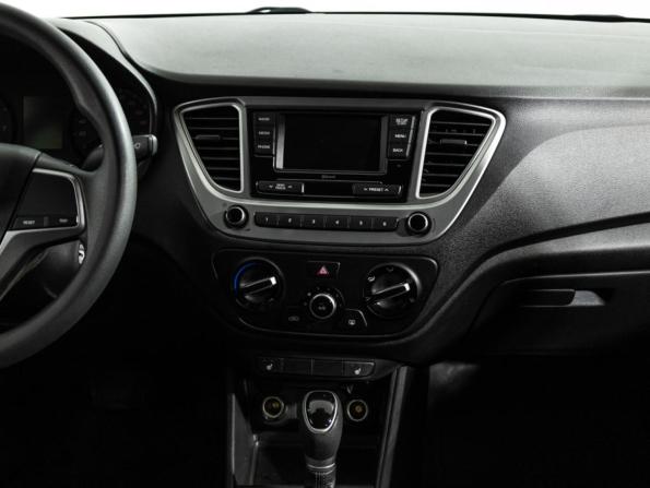 Hyundai Solaris II Рестайлинг с пробегом 2020 года, цена 1 649 777 рублей, 38937 км, седан, Автокод Объявления