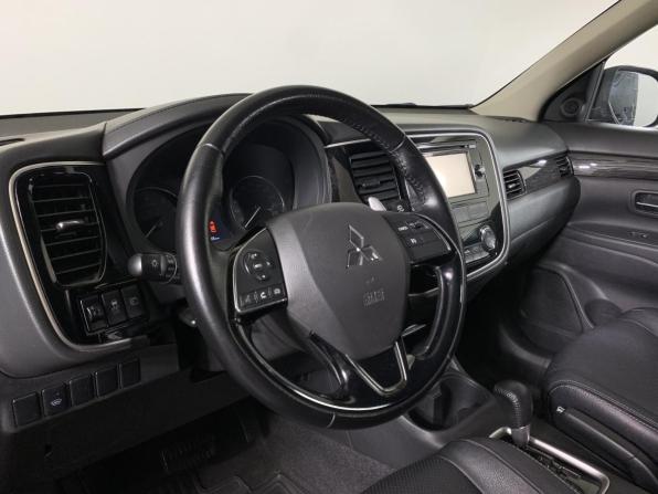 Mitsubishi Outlander III Рестайлинг 2 с пробегом 2016 года, цена 2 075 000 рублей, 84616 км, внедорожник, Автокод Объявления