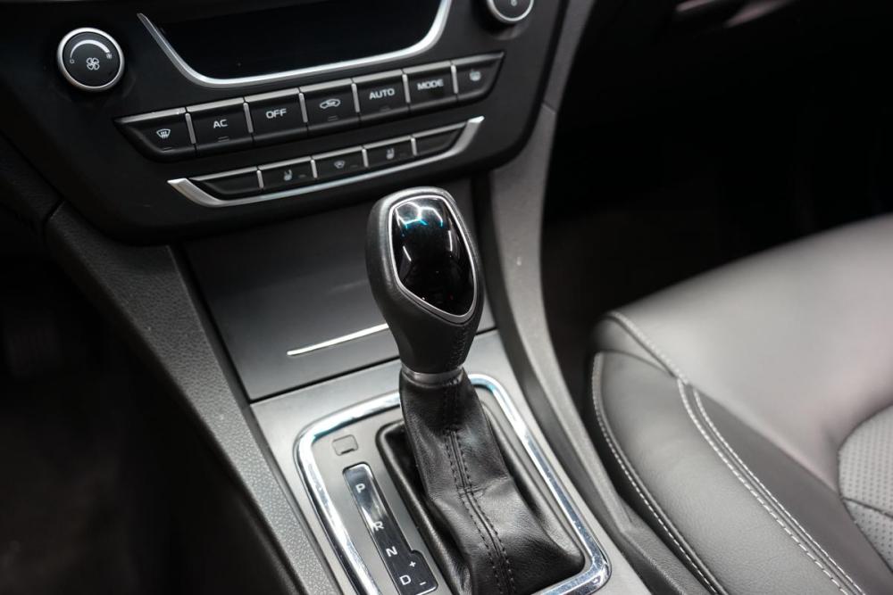 Geely Emgrand 7 I Рестайлинг Крым  - изображение 10