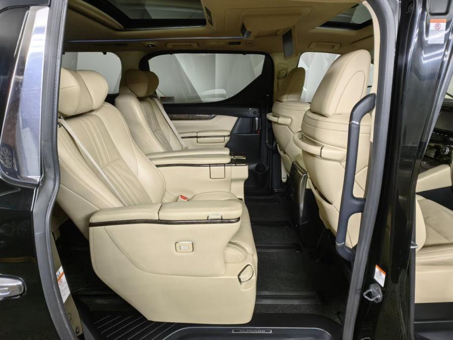 Toyota Alphard III Рестайлинг Москва  - изображение 12