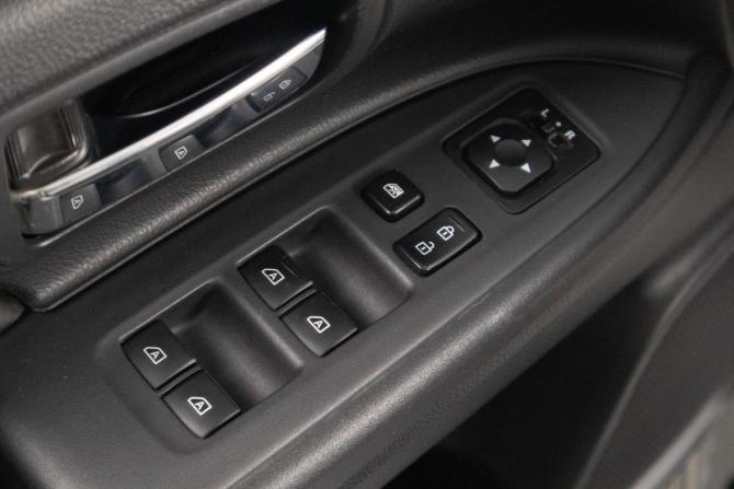 Mitsubishi Outlander III Рестайлинг 3 с пробегом 2022 года, цена 2 799 000 рублей, 32723 км, внедорожник, Автокод Объявления