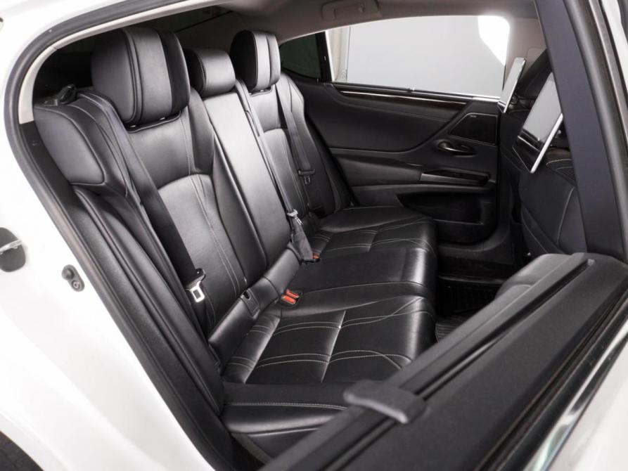 Lexus ES VII Минеральные Воды  - изображение 7