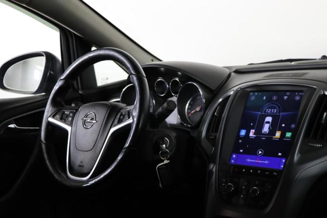 Opel Astra J Рестайлинг с пробегом 2014 года, цена 629 990 рублей, 184666 км, седан, Автокод Объявления
