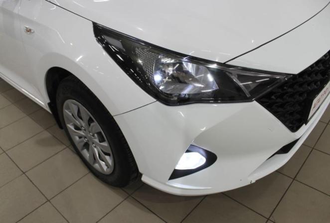 Hyundai Solaris II Рестайлинг с пробегом 2021 года, цена 1 680 000 рублей, 70508 км, седан, Автокод Объявления