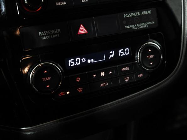 Mitsubishi Outlander III Рестайлинг 2 с пробегом 2017 года, цена 1 829 898 рублей, 125718 км, внедорожник, Автокод Объявления