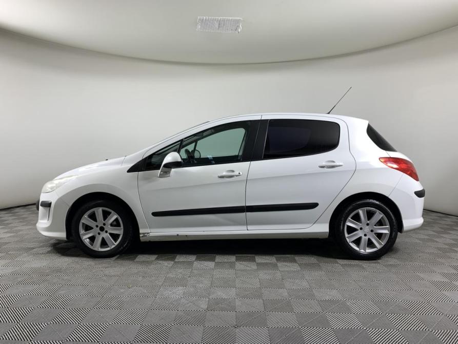 Peugeot 308 I Москва  - изображение 8