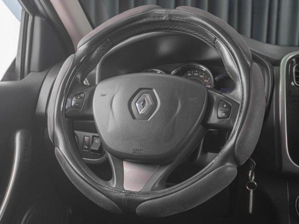 Renault Sandero II с пробегом 2017 года, цена 1 329 000 рублей, 57912 км, хэтчбек, Автокод Объявления