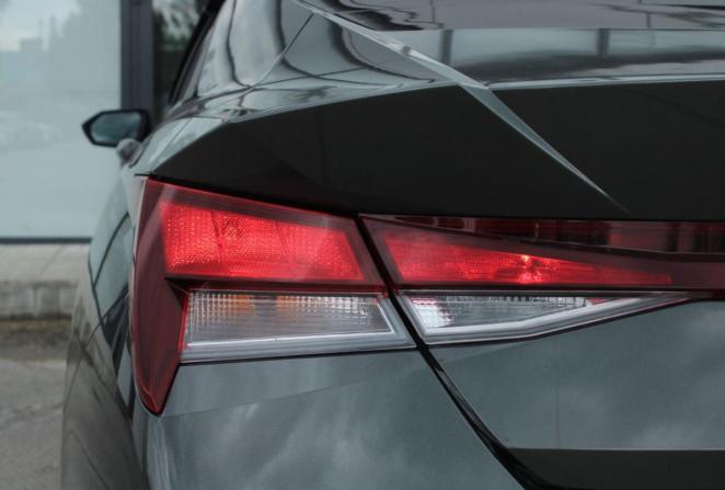 Hyundai Elantra VI (AD) Рестайлинг с пробегом 2021 года, цена 1 890 000 рублей, 103182 км, седан, Автокод Объявления