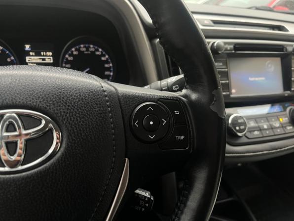 Toyota RAV4 IV (XA40) Рестайлинг с пробегом 2017 года, цена 2 299 000 рублей, 104250 км, внедорожник, Автокод Объявления
