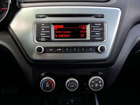 Kia Rio III Рестайлинг с пробегом 2016 года, цена 990 600 рублей, 164381 км, седан, Автокод Объявления