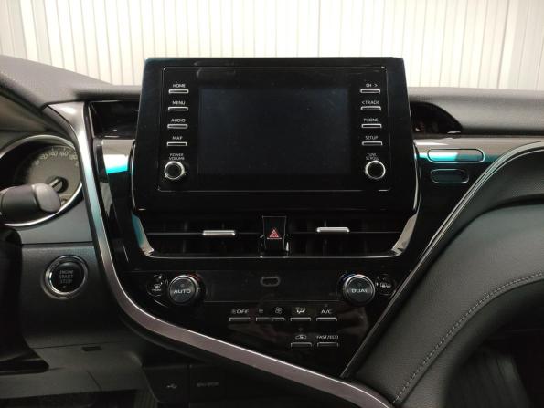 Toyota Camry VIII (XV70) Рестайлинг с пробегом 2021 года, цена 2 550 000 рублей, 89309 км, седан, Автокод Объявления