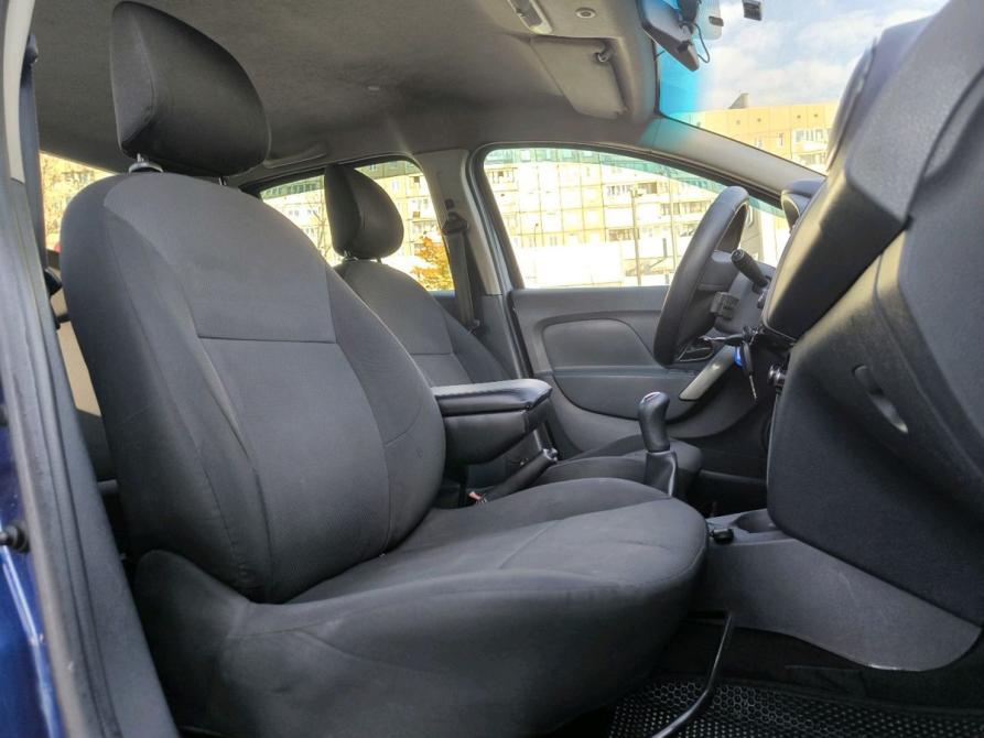 Renault Logan II Санкт-Петербург  - изображение 8