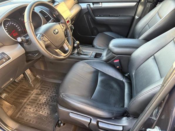 Kia Sorento II Рестайлинг с пробегом 2014 года, цена 1 390 000 рублей, 218000 км, внедорожник, Автокод Объявления