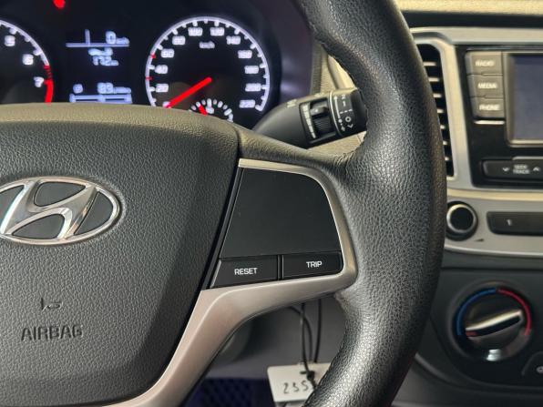 Hyundai Solaris II Рестайлинг с пробегом 2020 года, цена 1 375 000 рублей, 74416 км, седан, Автокод Объявления