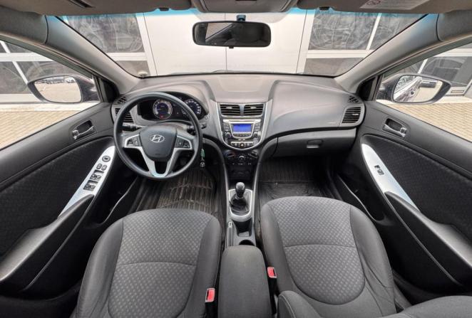 Hyundai Solaris I с пробегом 2012 года, цена 800 000 рублей, 66761 км, хэтчбек, Автокод Объявления