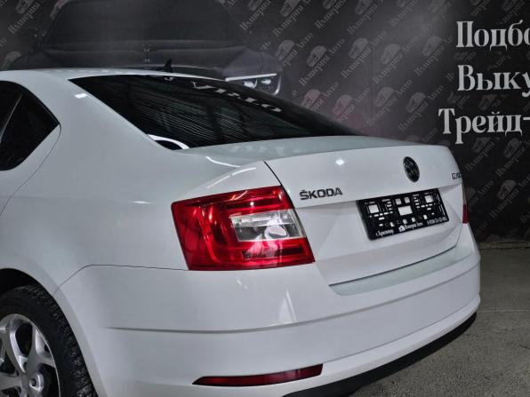 Skoda Octavia III (A7) Рестайлинг с пробегом 2019 года, цена 1 080 000 рублей, 167400 км, лифтбек, Автокод Объявления