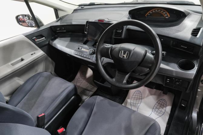 Honda Freed I с пробегом 2008 года, цена 929 000 рублей, 182000 км, компактвэн, Автокод Объявления