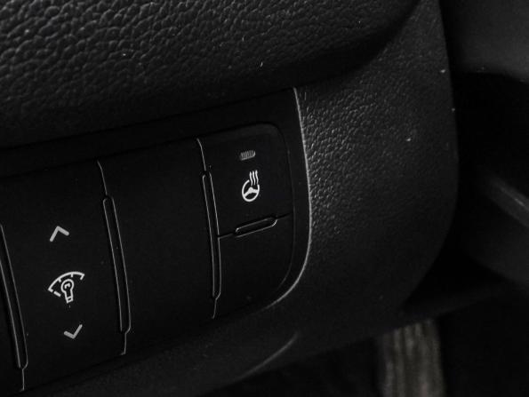 Kia Ceed II Рестайлинг с пробегом 2018 года, цена 1 319 000 рублей, 179623 км, хэтчбек, Автокод Объявления