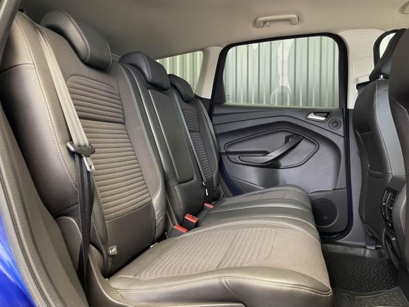 Ford Kuga II Рестайлинг с пробегом 2017 года, цена 1 607 000 рублей, 116600 км, внедорожник, Автокод Объявления
