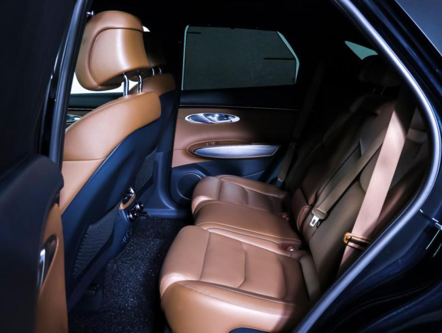 Genesis GV70 I Москва  - изображение 11