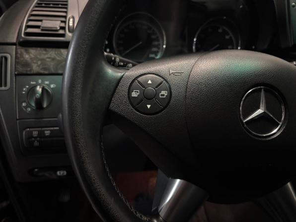 Mercedes-Benz Viano I (W639) Рестайлинг с пробегом 2011 года, цена 2 389 000 рублей, 153000 км, минивэн, Автокод Объявления