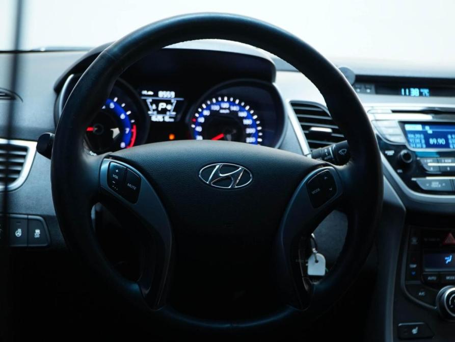 Hyundai Elantra V (MD) Рестайлинг Москва  - изображение 12