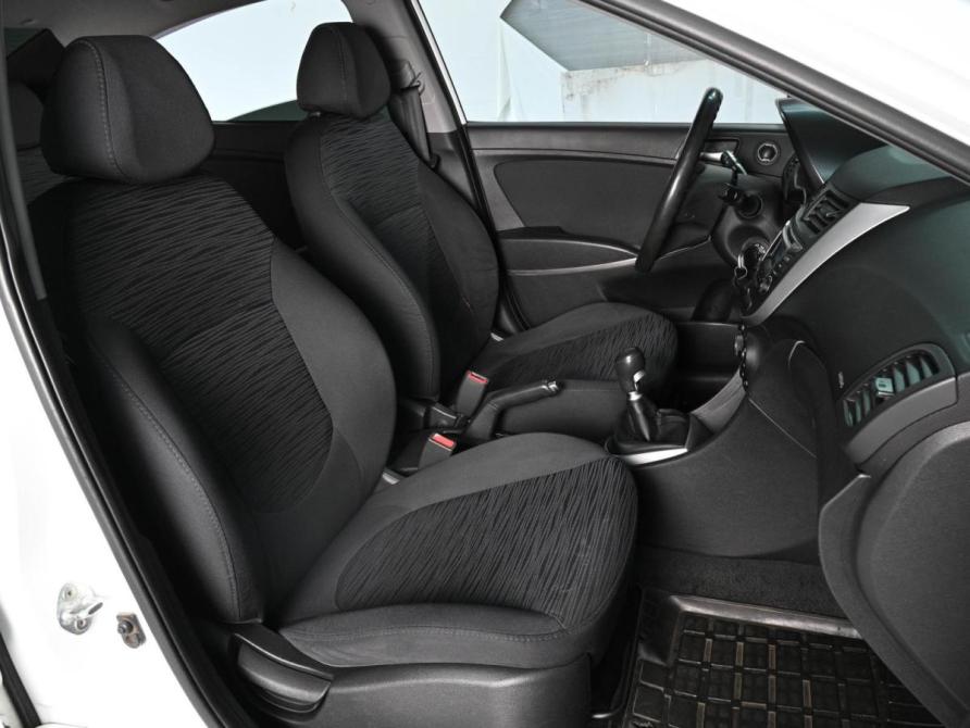 Hyundai Solaris I Рестайлинг Ростов-на-Дону  - изображение 8