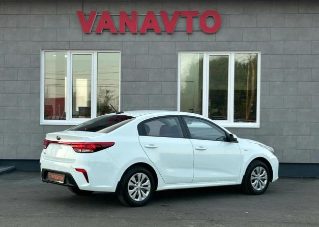 Kia Rio IV с пробегом 2018 года, цена 1 250 000 рублей, 76276 км, седан, Автокод Объявления
