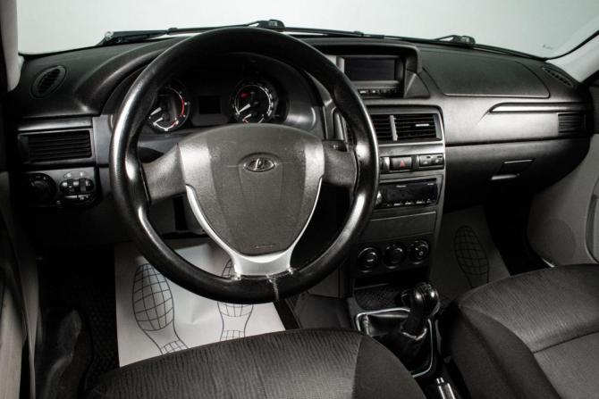 Lada (ВАЗ) Priora I Рестайлинг с пробегом 2015 года, цена 679 000 рублей, 242000 км, седан, Автокод Объявления