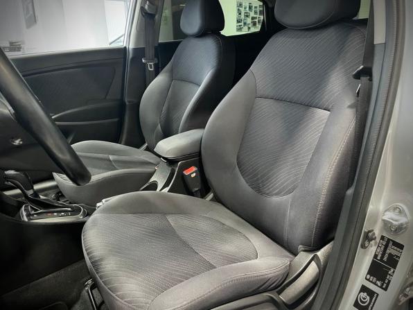 Hyundai Solaris I Рестайлинг с пробегом 2014 года, цена 999 900 рублей, 129000 км, седан, Автокод Объявления