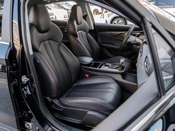 BAIC U5 Plus с пробегом 2023 года, цена 1 430 000 рублей, 43275 км, седан, Автокод Объявления