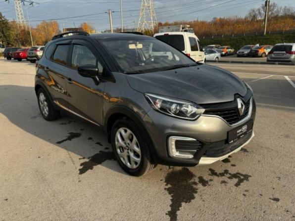 Renault Kaptur I с пробегом 2016 года, цена 1 300 000 рублей, 181107 км, внедорожник, Автокод Объявления