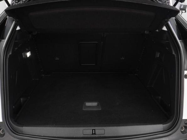 Peugeot 3008 II с пробегом 2017 года, цена 1 749 000 рублей, 81476 км, внедорожник, Автокод Объявления