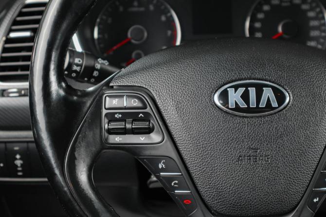 Kia Cerato III Рестайлинг (Classic) с пробегом 2017 года, цена 1 299 000 рублей, 190000 км, седан, Автокод Объявления
