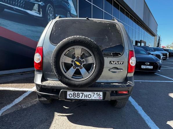 Chevrolet Niva I Рестайлинг с пробегом 2018 года, цена 400 000 рублей, 340372 км, внедорожник, Автокод Объявления