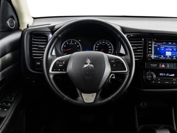 Mitsubishi Outlander III Рестайлинг 2 с пробегом 2015 года, цена 1 449 000 рублей, 189721 км, внедорожник, Автокод Объявления