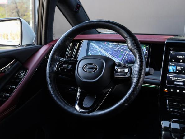 GAC M8 с пробегом 2023 года, цена 4 190 000 рублей, 68844 км, минивэн, Автокод Объявления