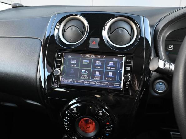 Nissan Note II Рестайлинг с пробегом 2019 года, цена 1 349 000 рублей, 110842 км, хэтчбек, Автокод Объявления