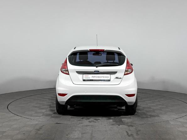 Ford Fiesta Mk6 Рестайлинг с пробегом 2016 года, цена 845 000 рублей, 142060 км, хэтчбек, Автокод Объявления