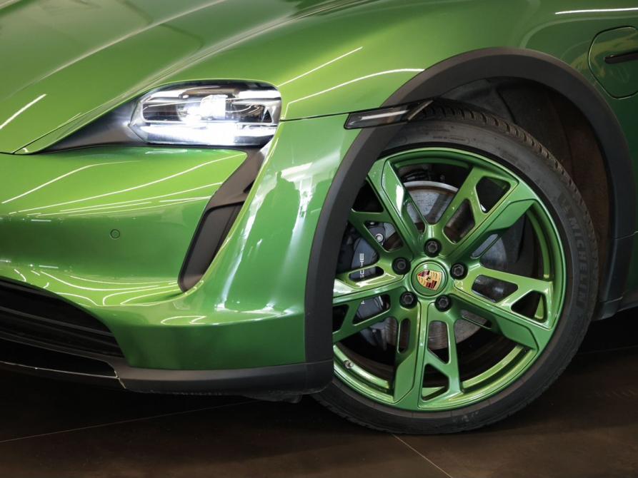 Porsche Taycan I Москва  - изображение 17