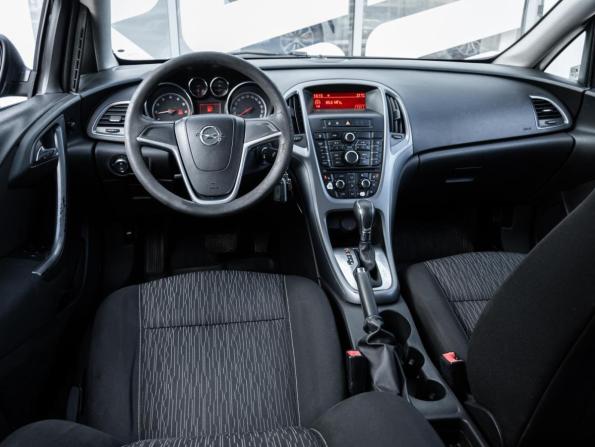 Opel Astra J Рестайлинг с пробегом 2012 года, цена 745 000 рублей, 246652 км, седан, Автокод Объявления