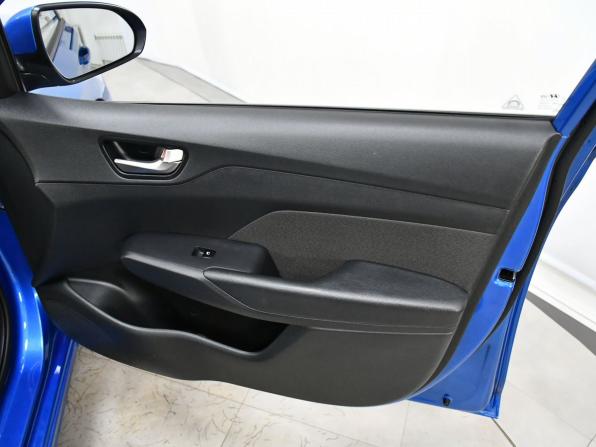 Hyundai Solaris II с пробегом 2018 года, цена 1 190 000 рублей, 225149 км, седан, Автокод Объявления