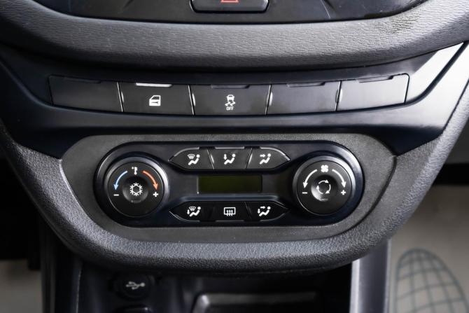 Lada (ВАЗ) Vesta I с пробегом 2018 года, цена 699 000 рублей, 180585 км, седан, Автокод Объявления