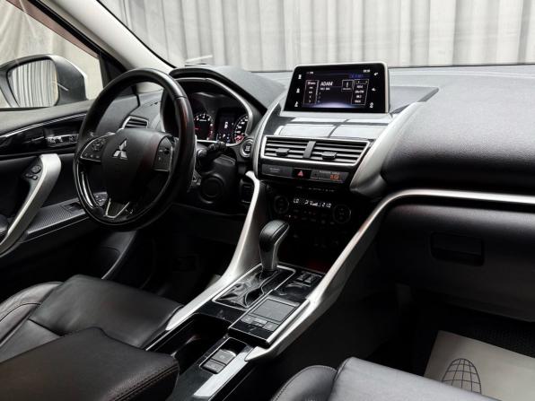 Mitsubishi Eclipse Cross I с пробегом 2018 года, цена 1 949 000 рублей, 140500 км, внедорожник, Автокод Объявления