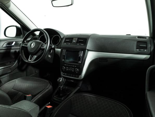 Skoda Yeti I Рестайлинг с пробегом 2016 года, цена 1 109 700 рублей, 143610 км, внедорожник, Автокод Объявления
